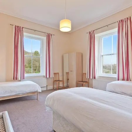 The Presbytery * קוניסטון